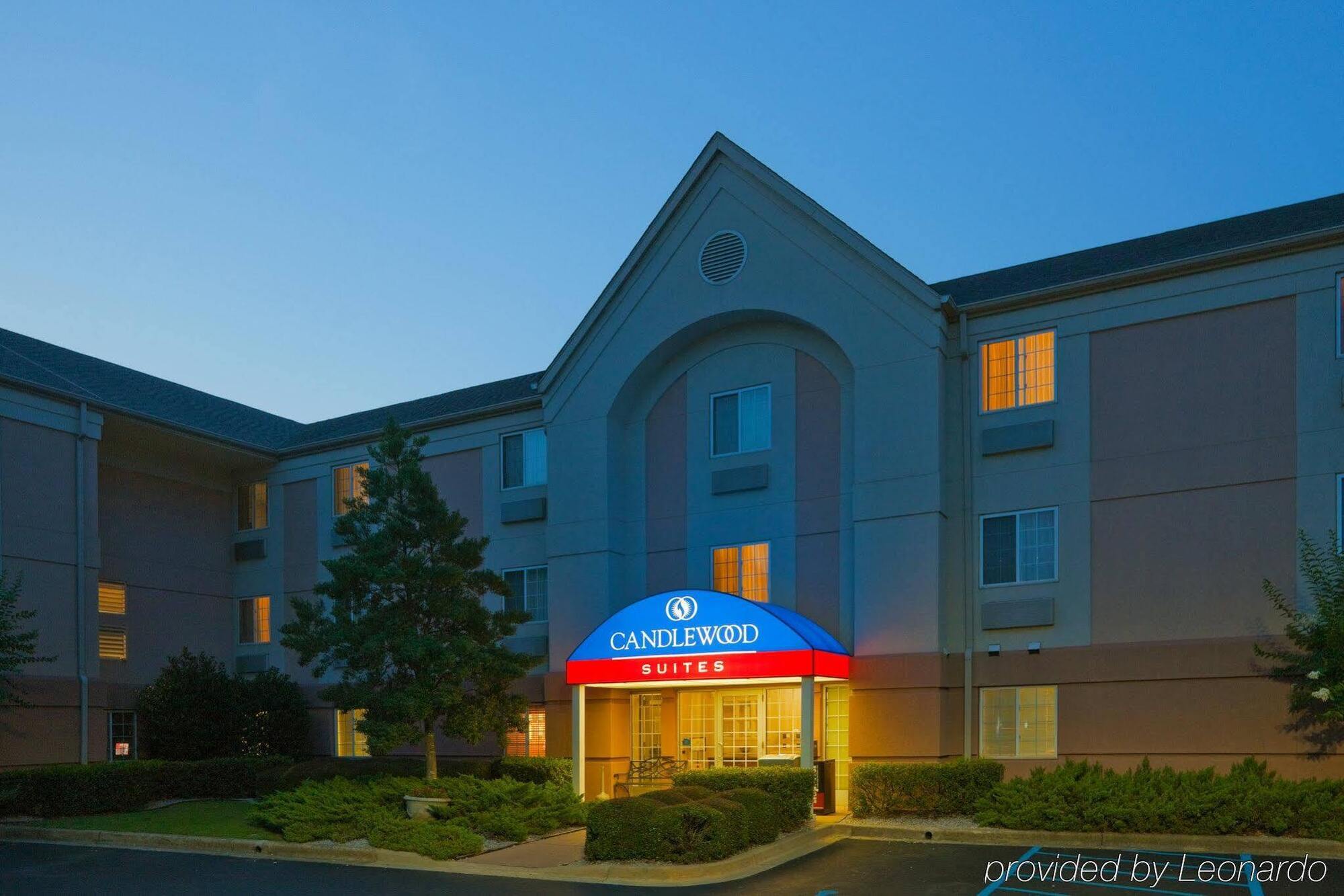 Sonesta Simply Suites Birmingham Hoover Exterior photo